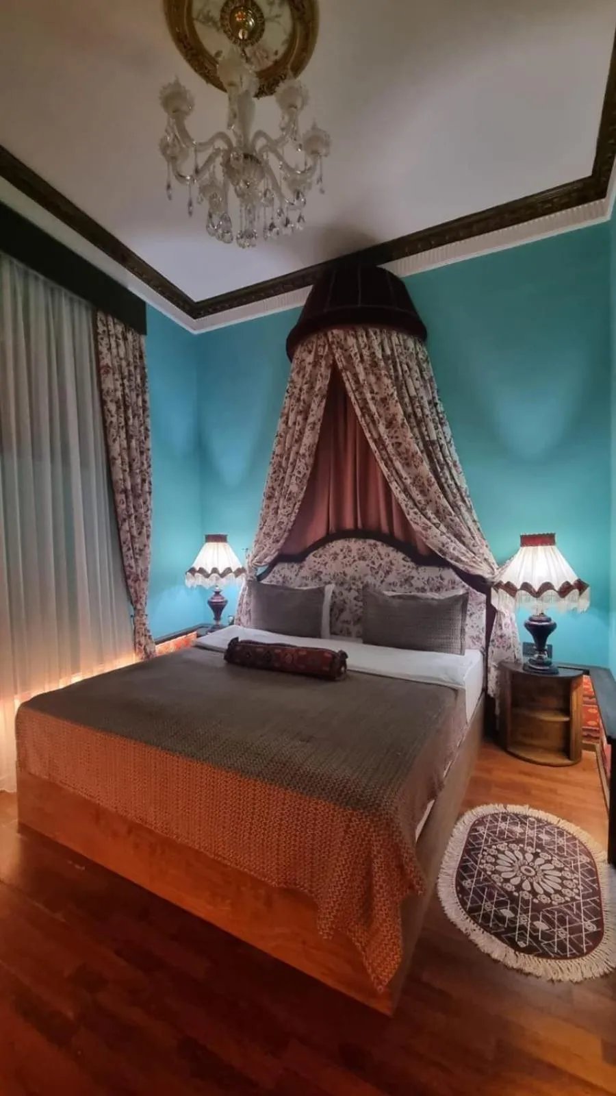 Bed in Apartments History 1870