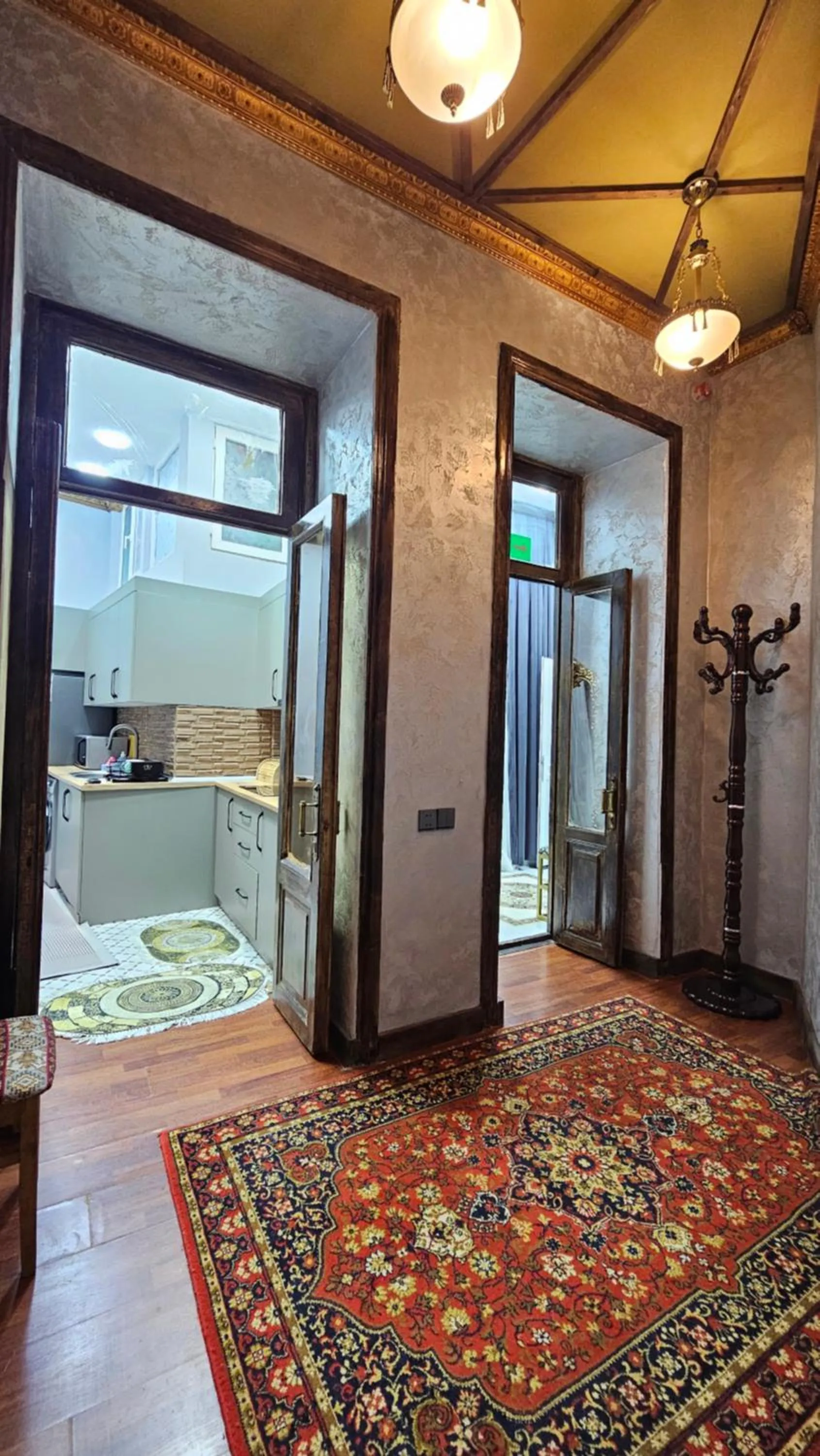 Bed in Apartments History 1870