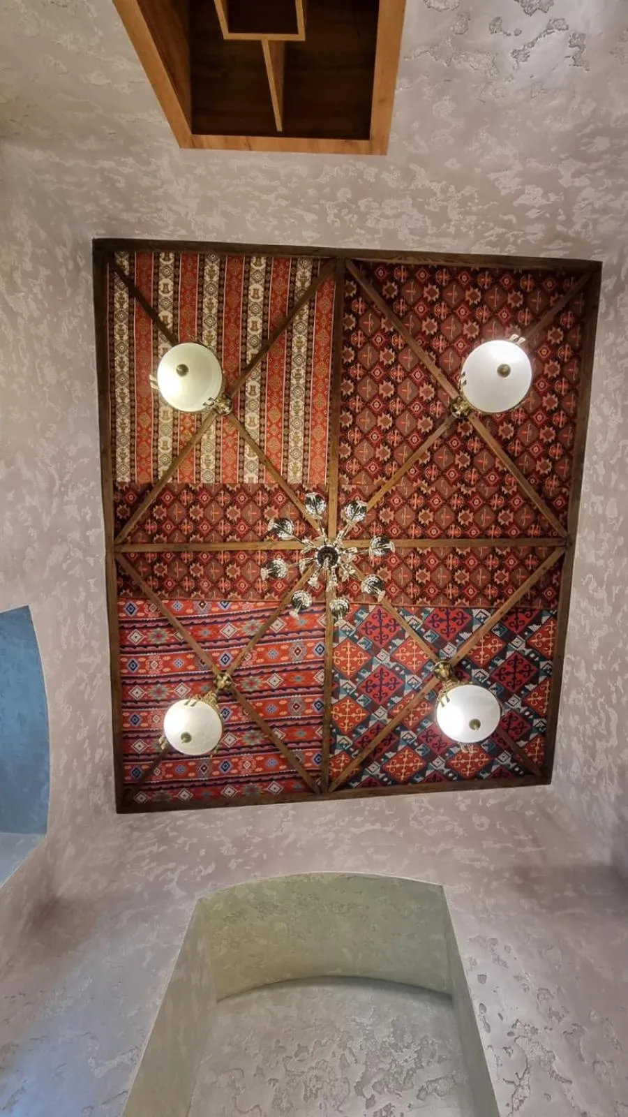 Living room in Apartments History 1870