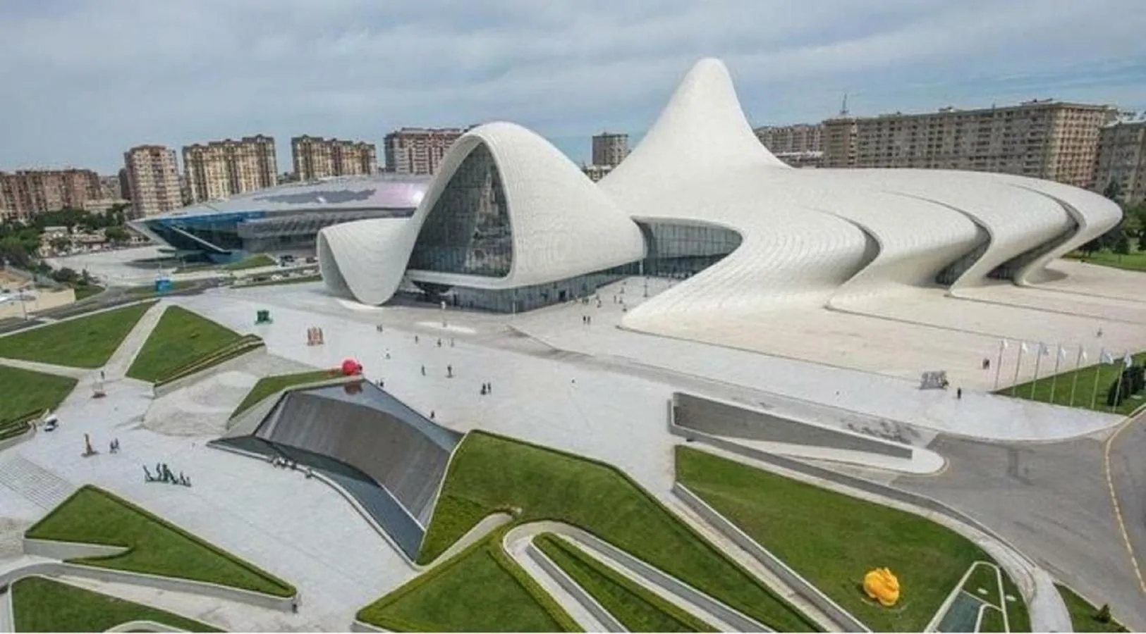 Property building in Apartments History 1870