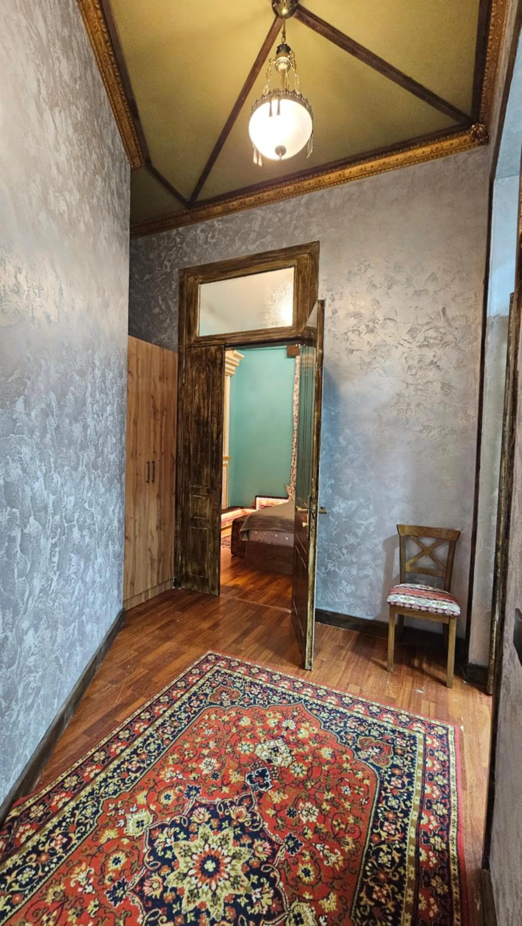 Bed in Apartments History 1870