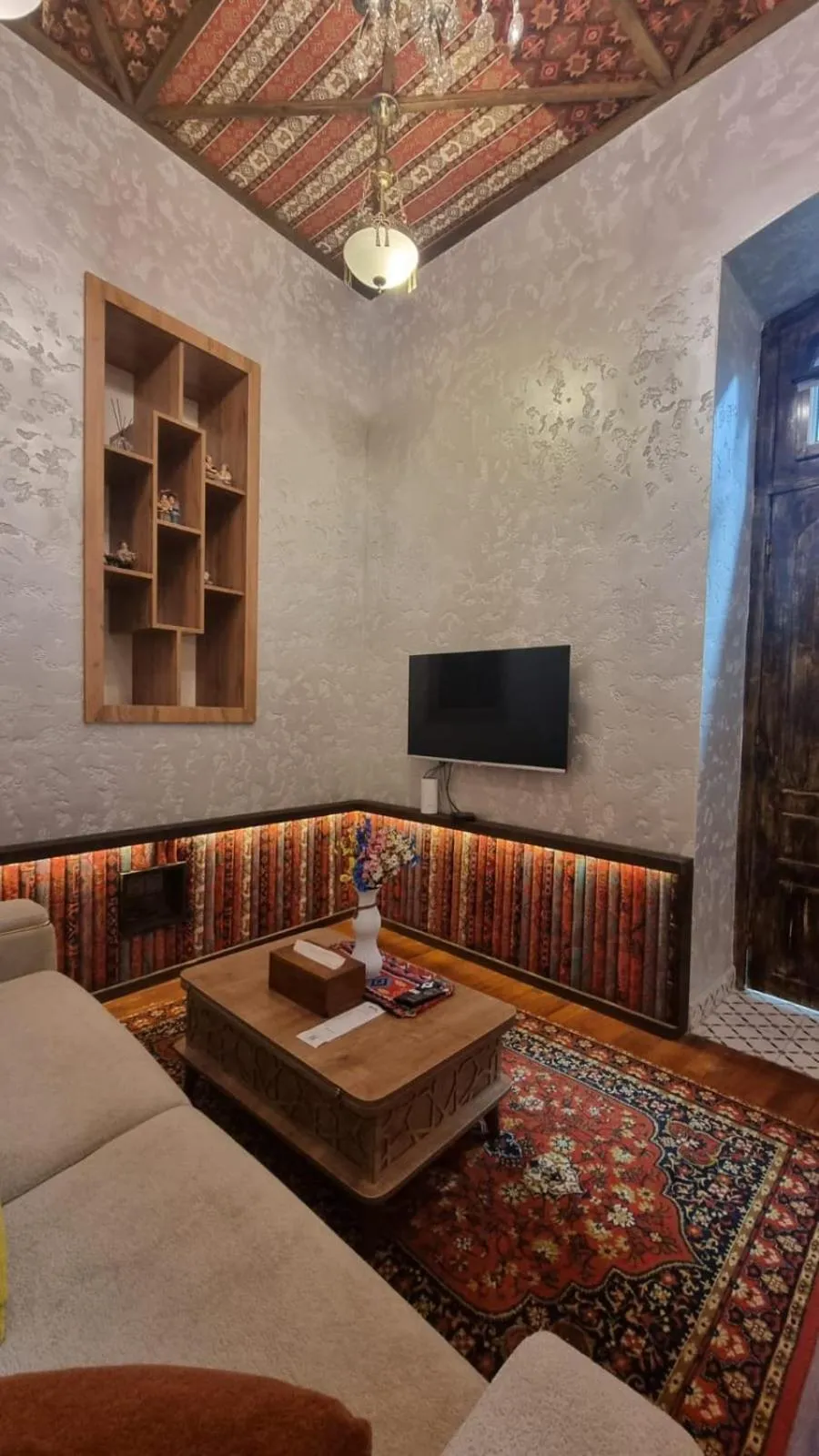 Bed in Apartments History 1870