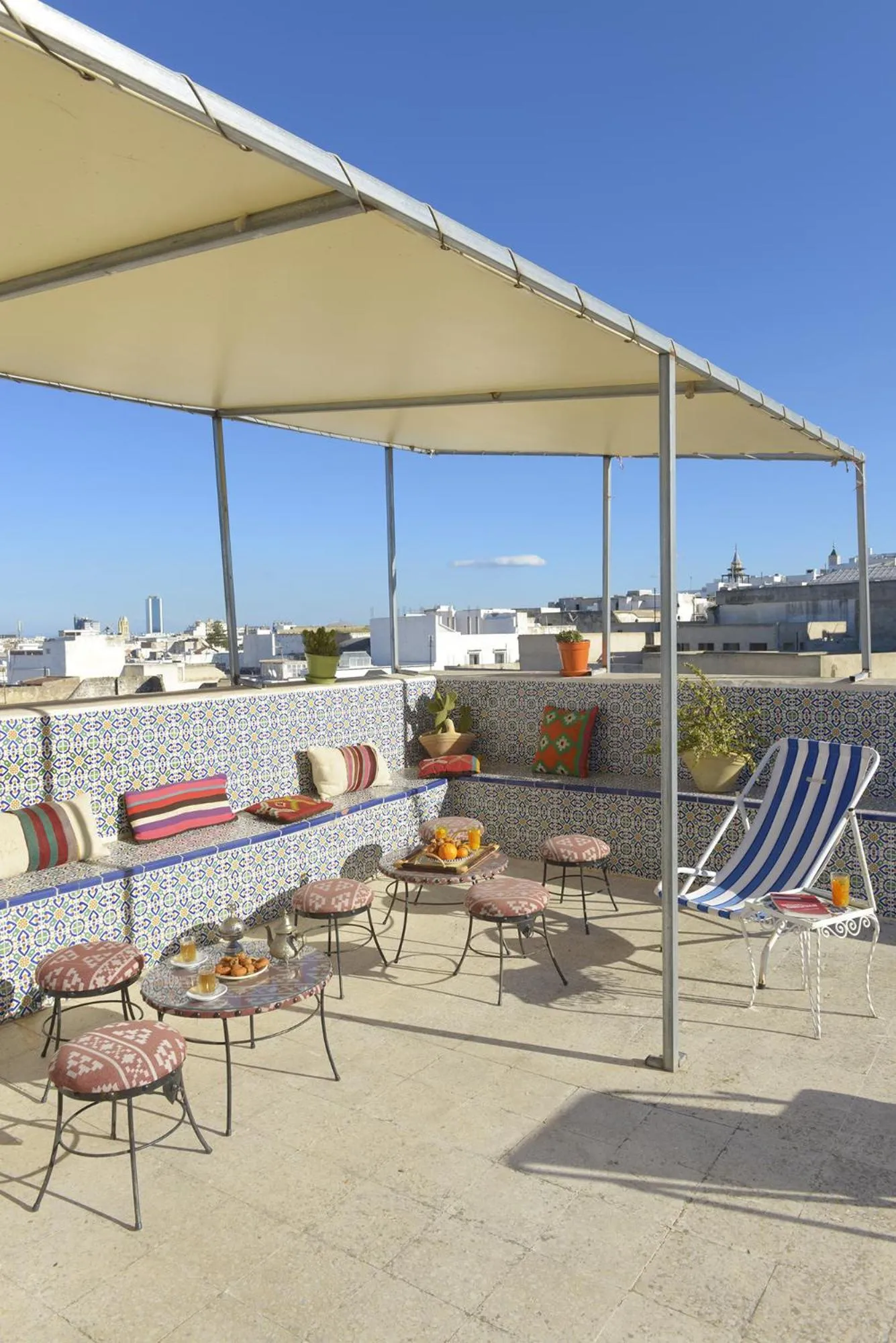 Restaurant/places to eat in Dar Ya