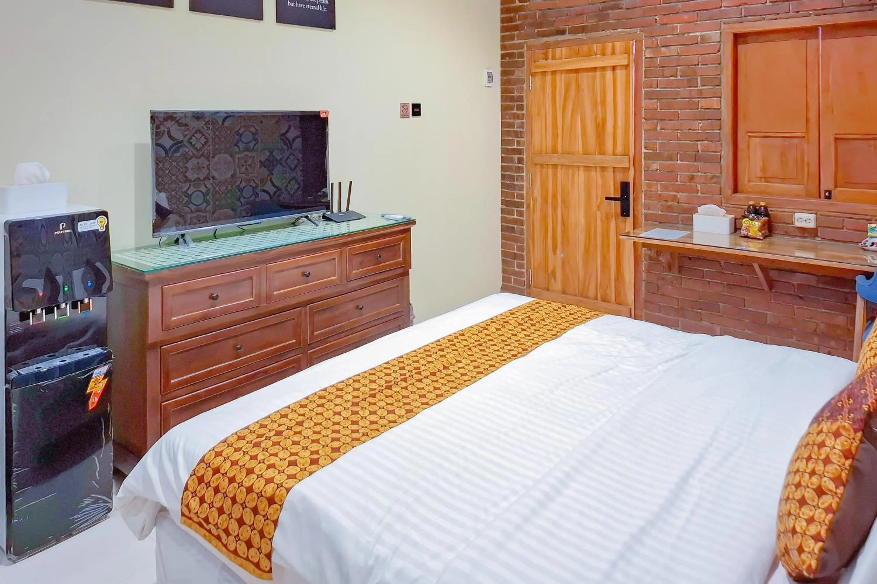 Bedroom, Bed in Omah Kampoeng Near UKSW Salatiga Mitra RedDoorz