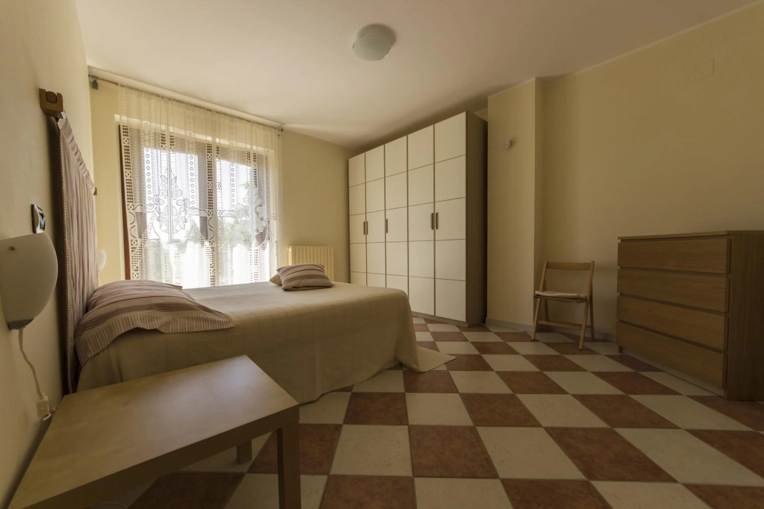 Decorative detail, Bed in Appartamento Mimosa