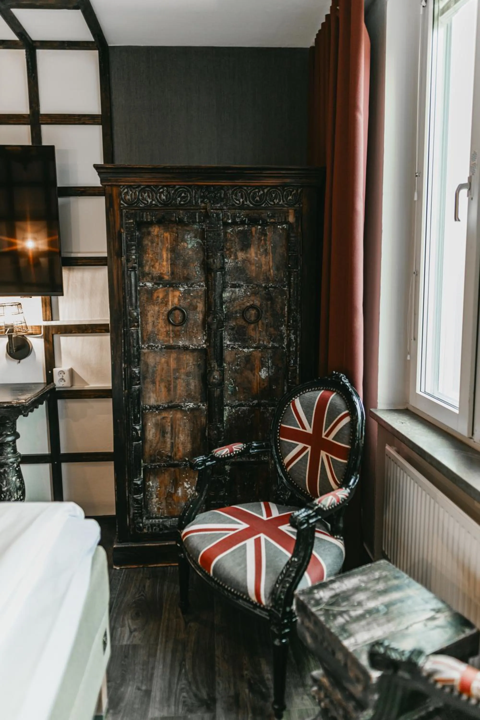wardrobe, Bed in Havshotellet