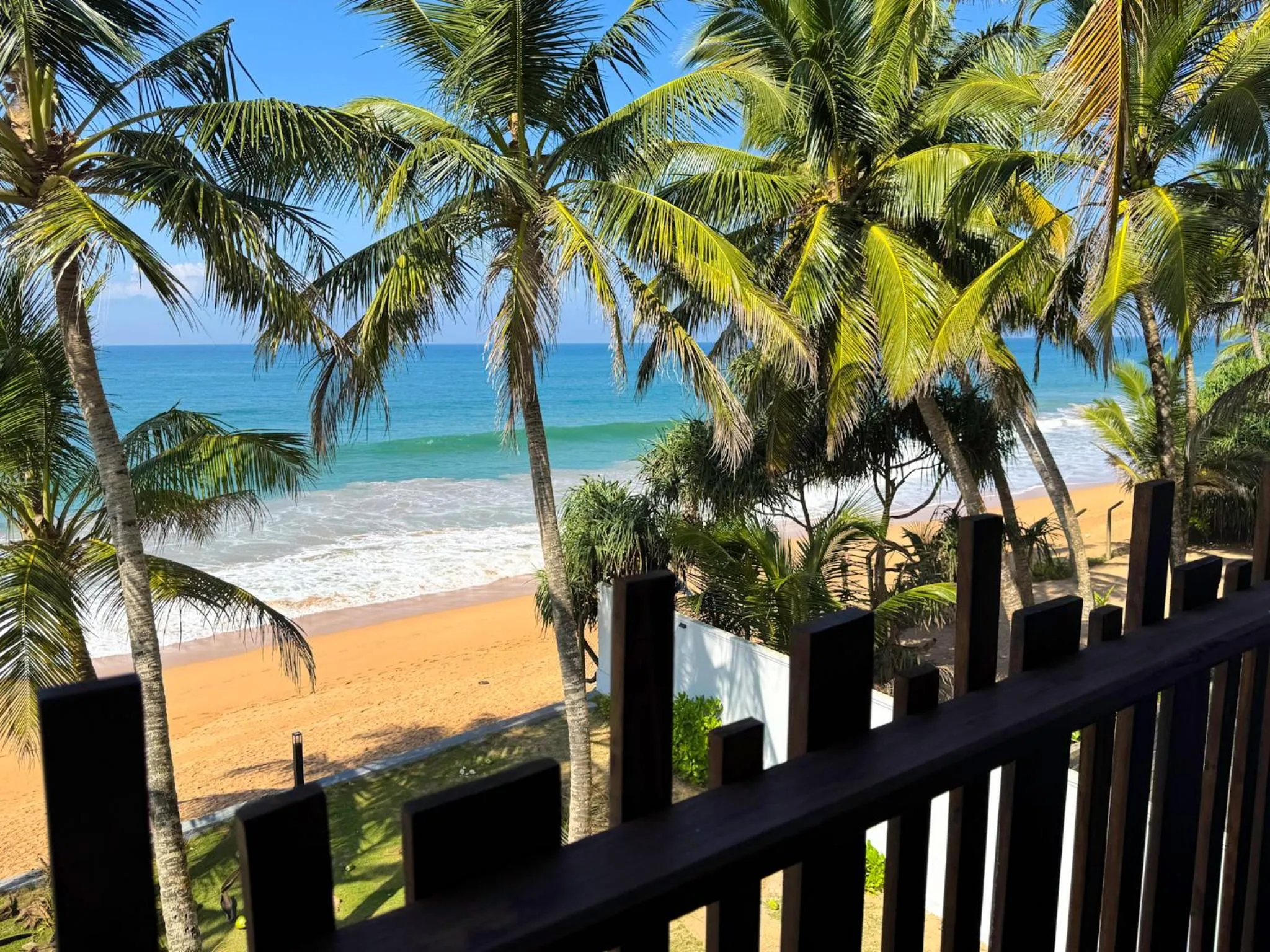 Natural landscape in Moi Induruwa by DBI