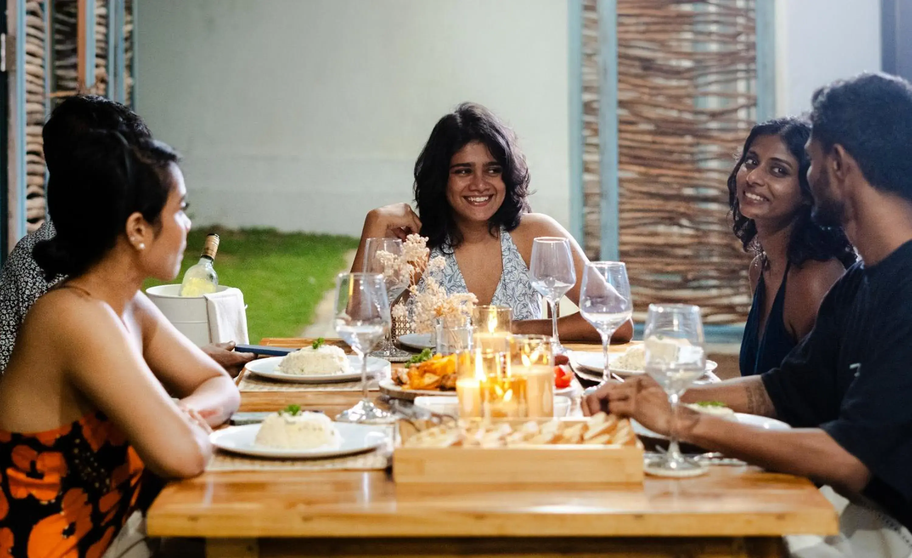 Restaurant/places to eat in Moi Induruwa by DBI Restaurant/places to eat in Moi Induruwa by DBI