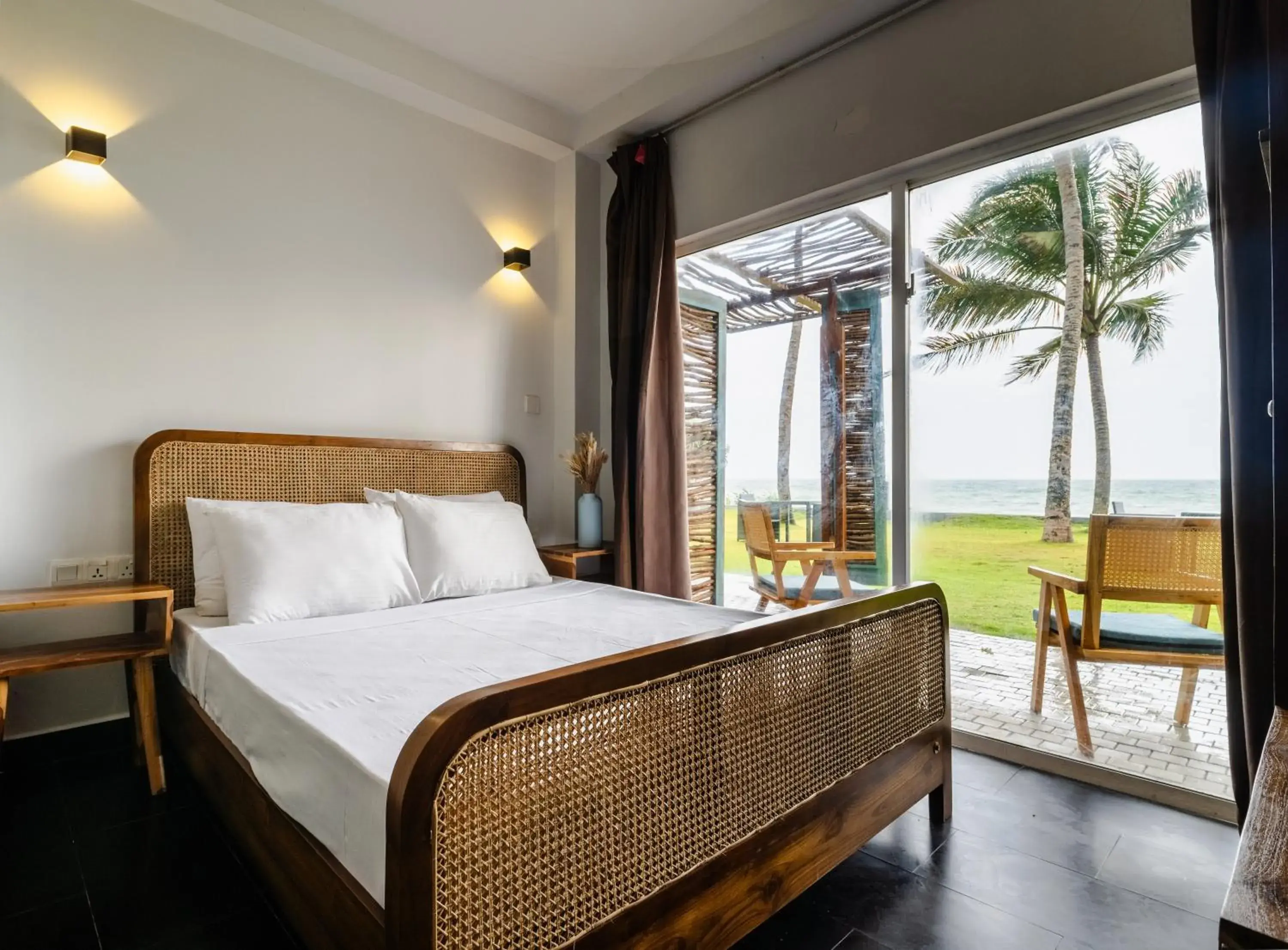 Moi Induruwa by DBI Moi Induruwa by DBI