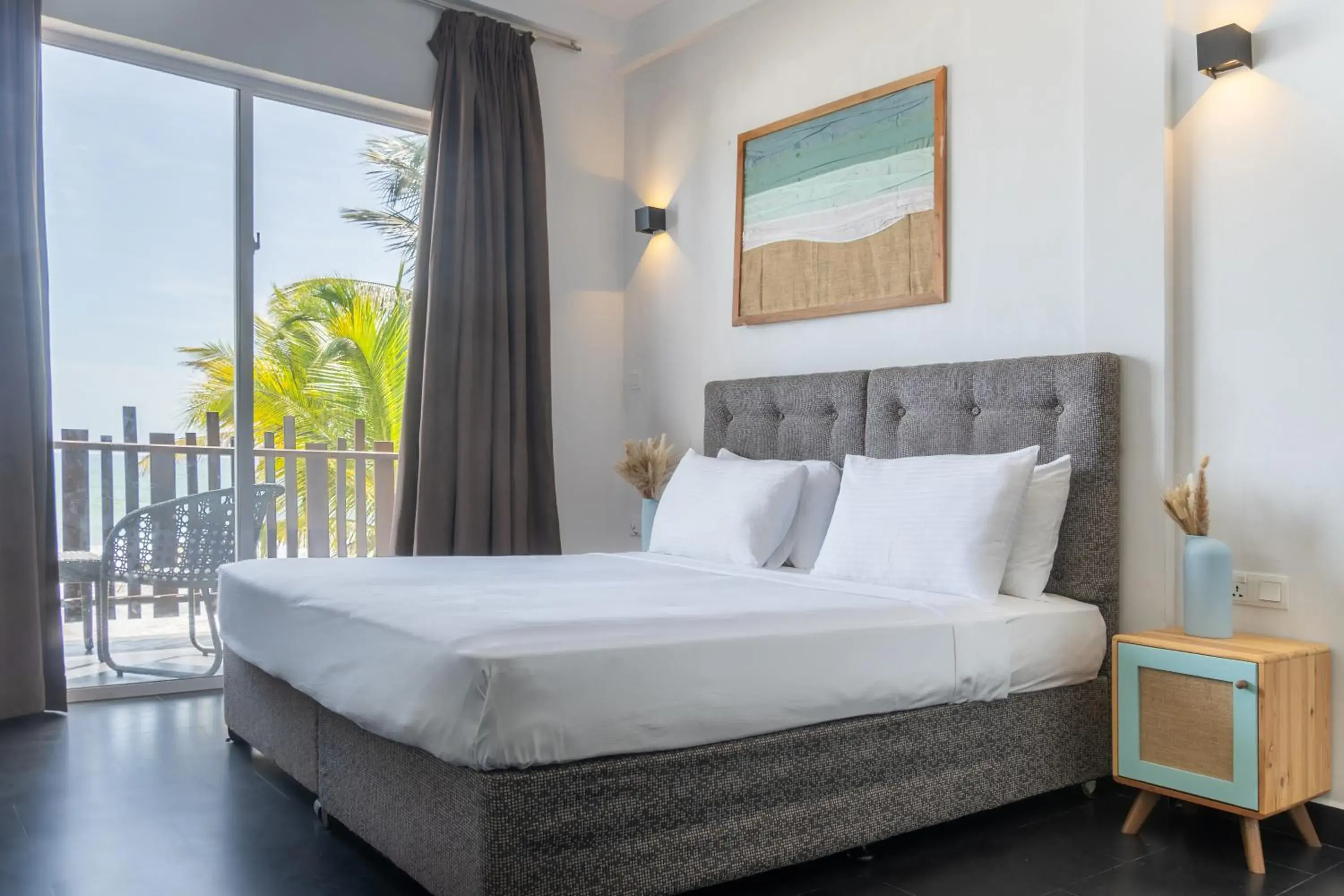 Bed in Moi Induruwa by DBI Bed in Moi Induruwa by DBI