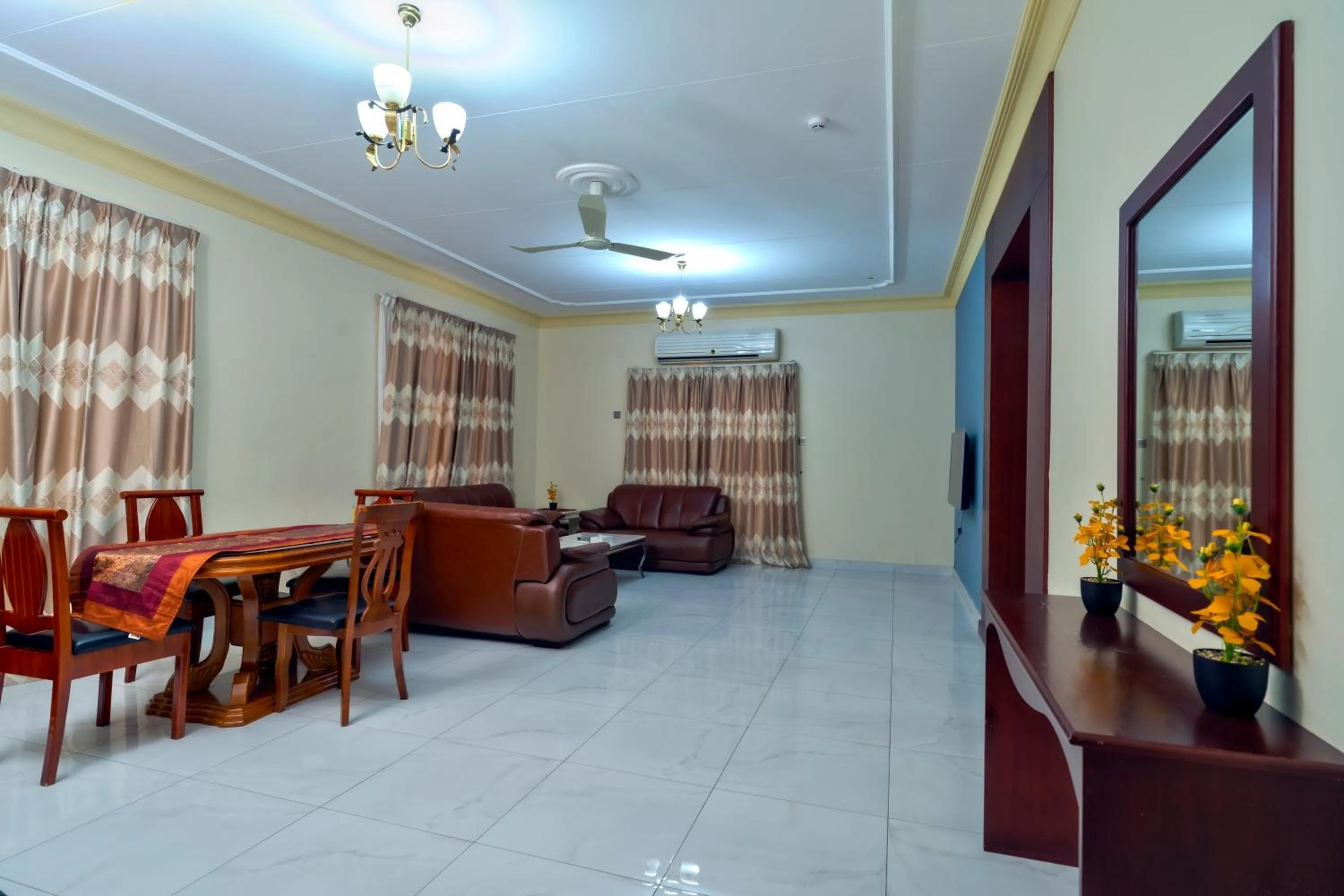 Living room in Frsan Plaza