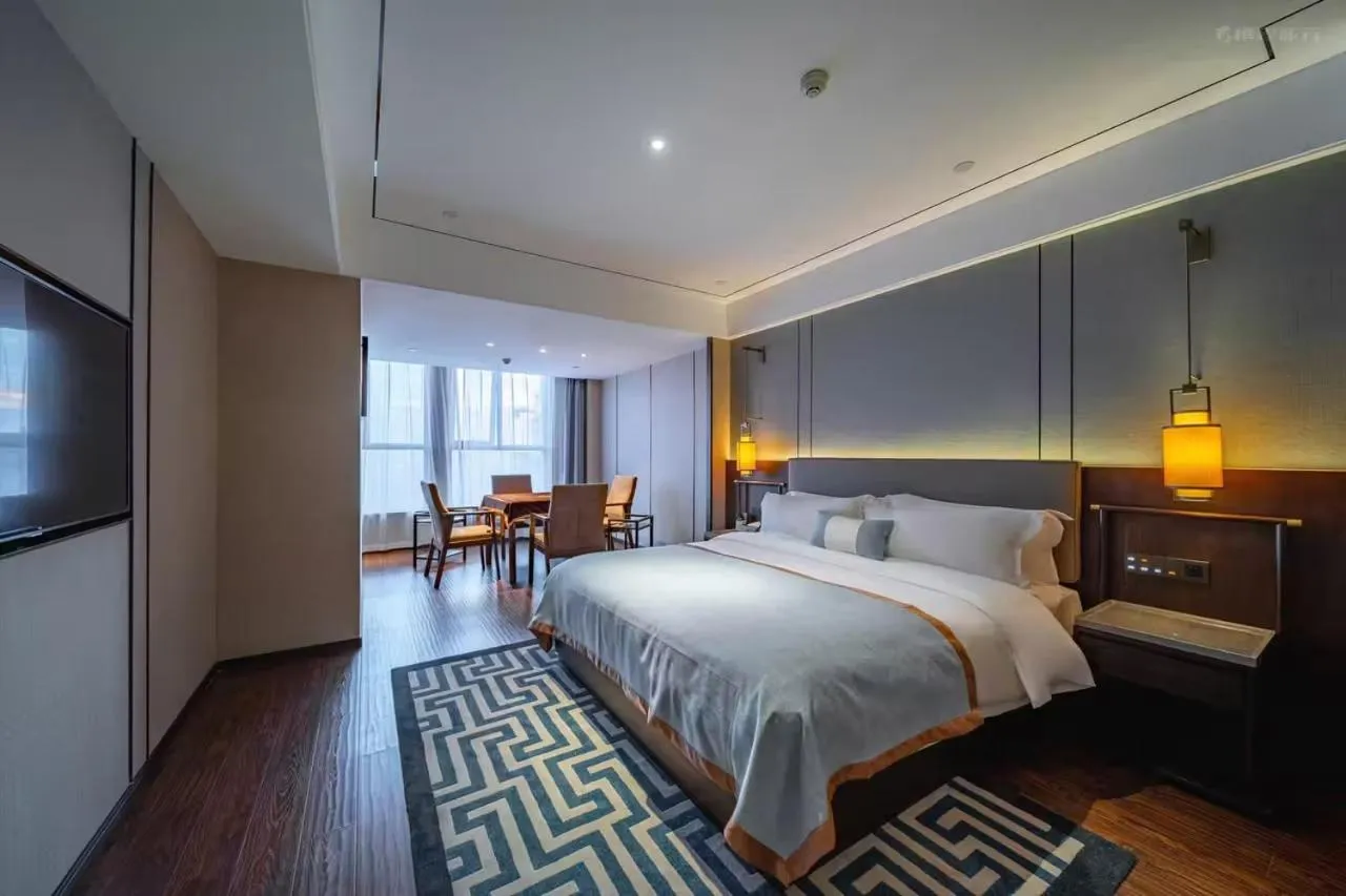 Till Bright Hotel Huaihua High-speed Railway South Station Wanda Plaza