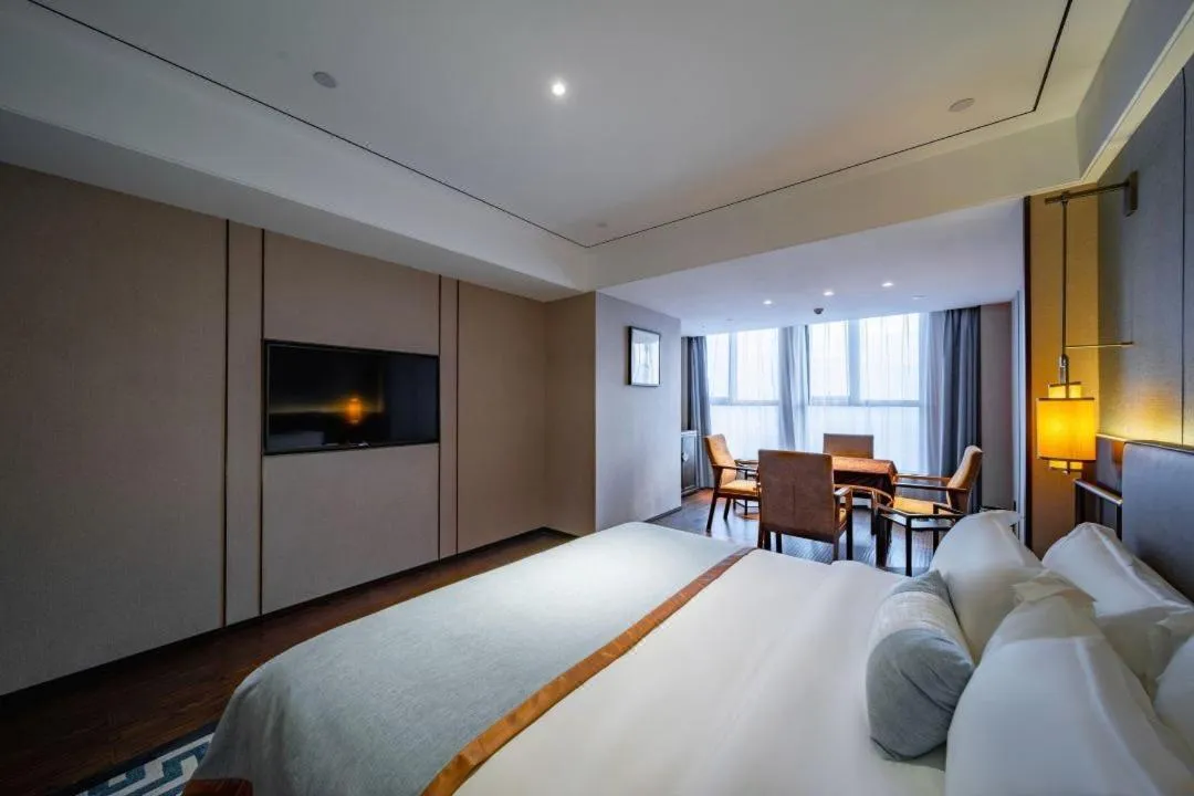 Till Bright Hotel Huaihua High-speed Railway South Station Wanda Plaza