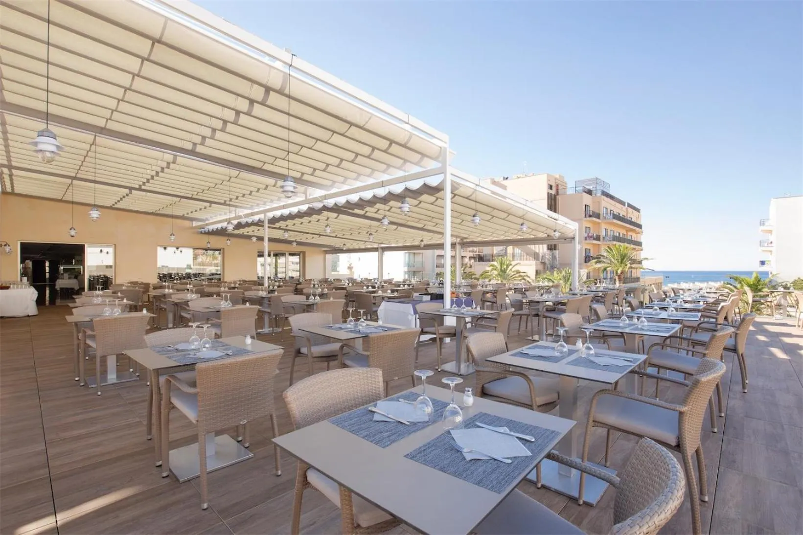 Restaurant/places to eat in Hotel Bella Playa & Spa