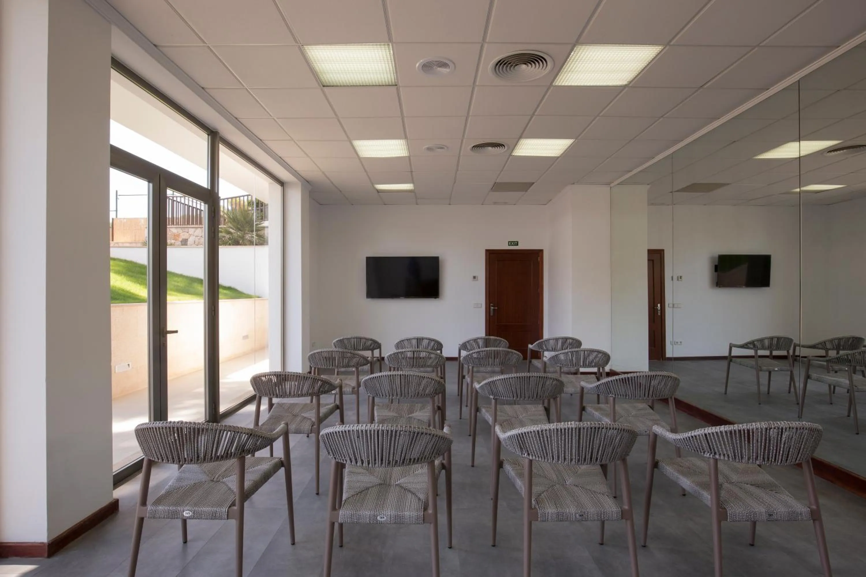 Business facilities in Hotel Bella Playa & Spa