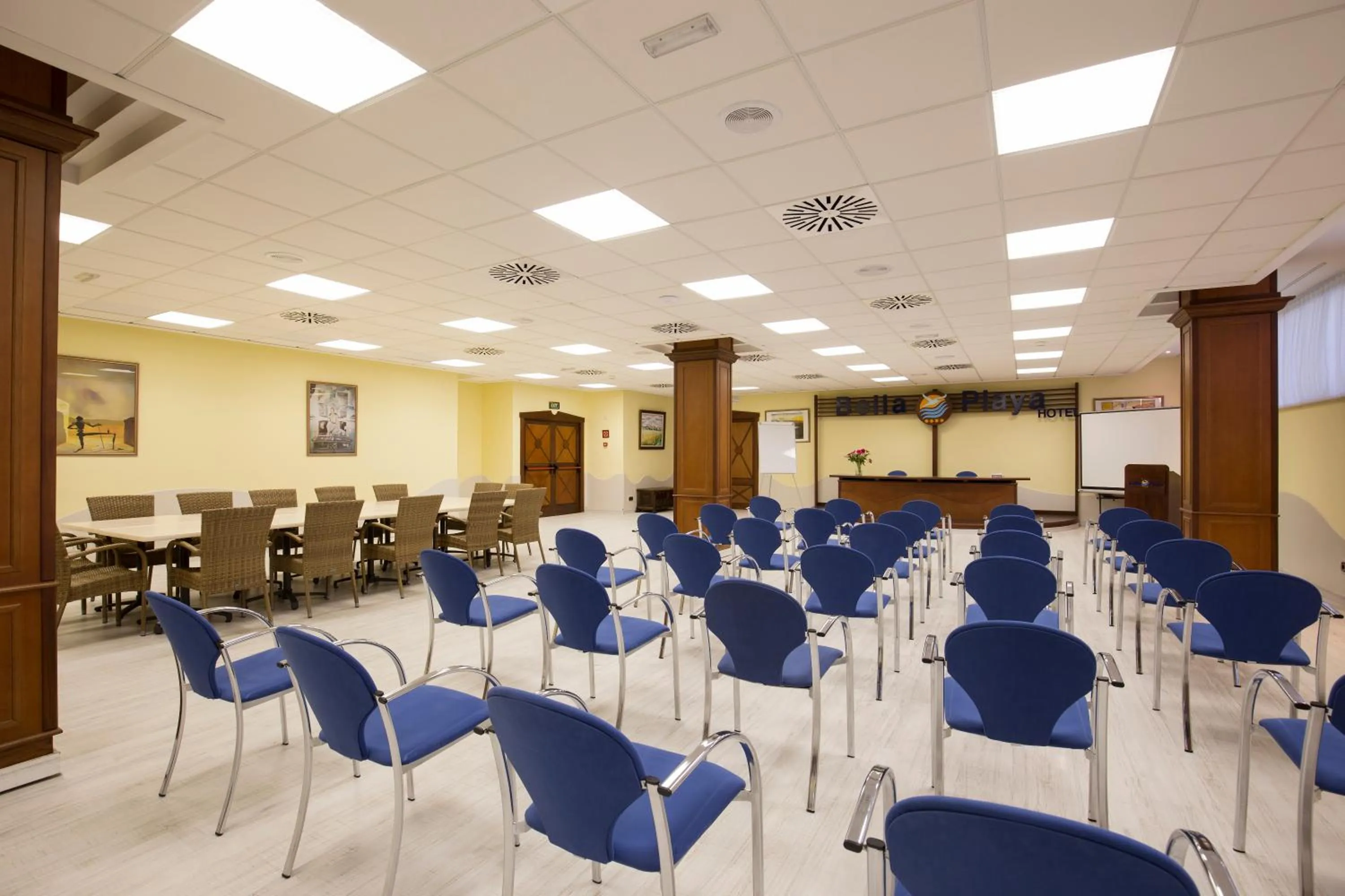 Meeting/conference room in Hotel Bella Playa & Spa