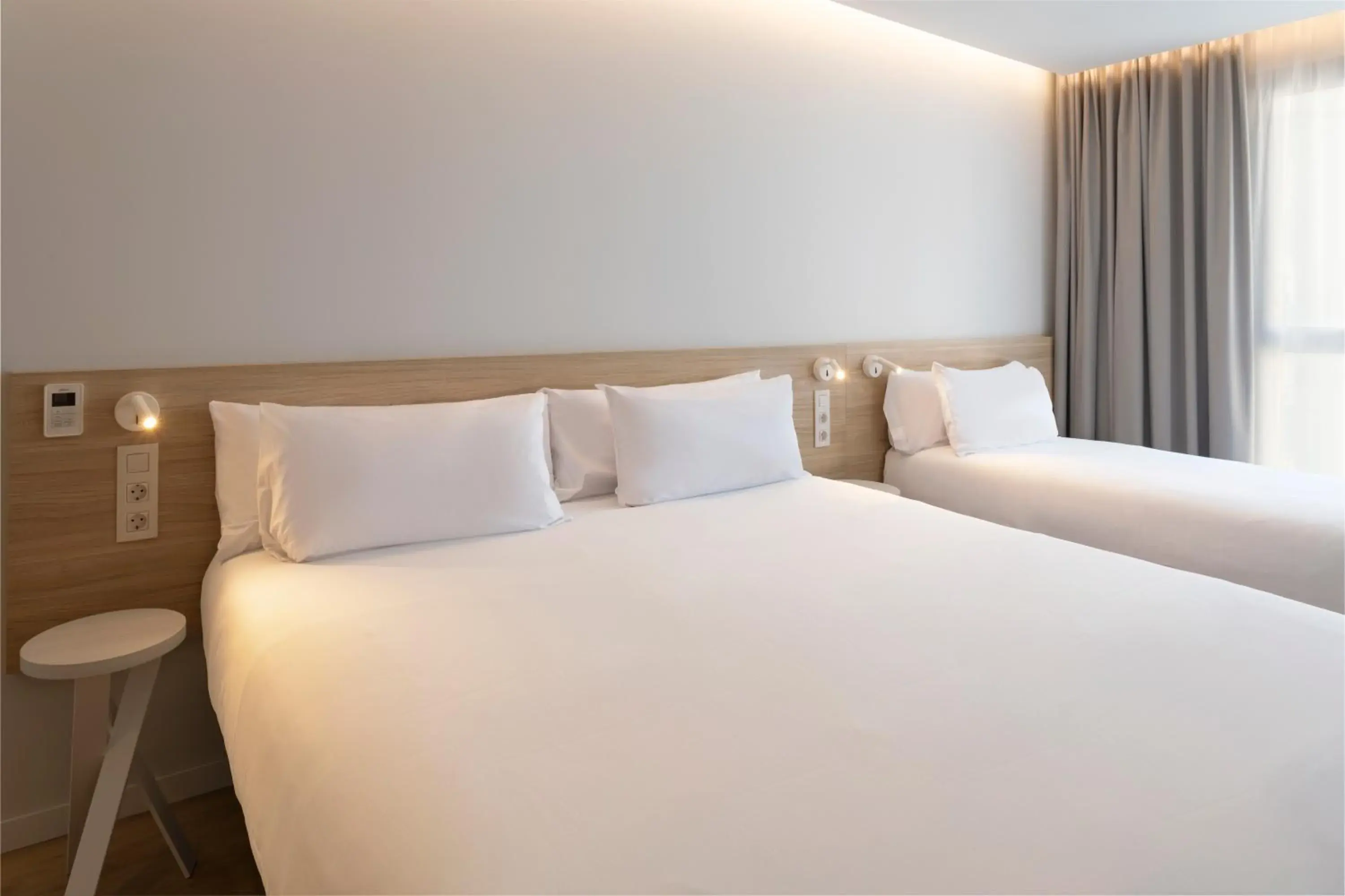 Triple Room in B&B HOTEL Alicante Centro Triple Room in B&B HOTEL Alicante Centro