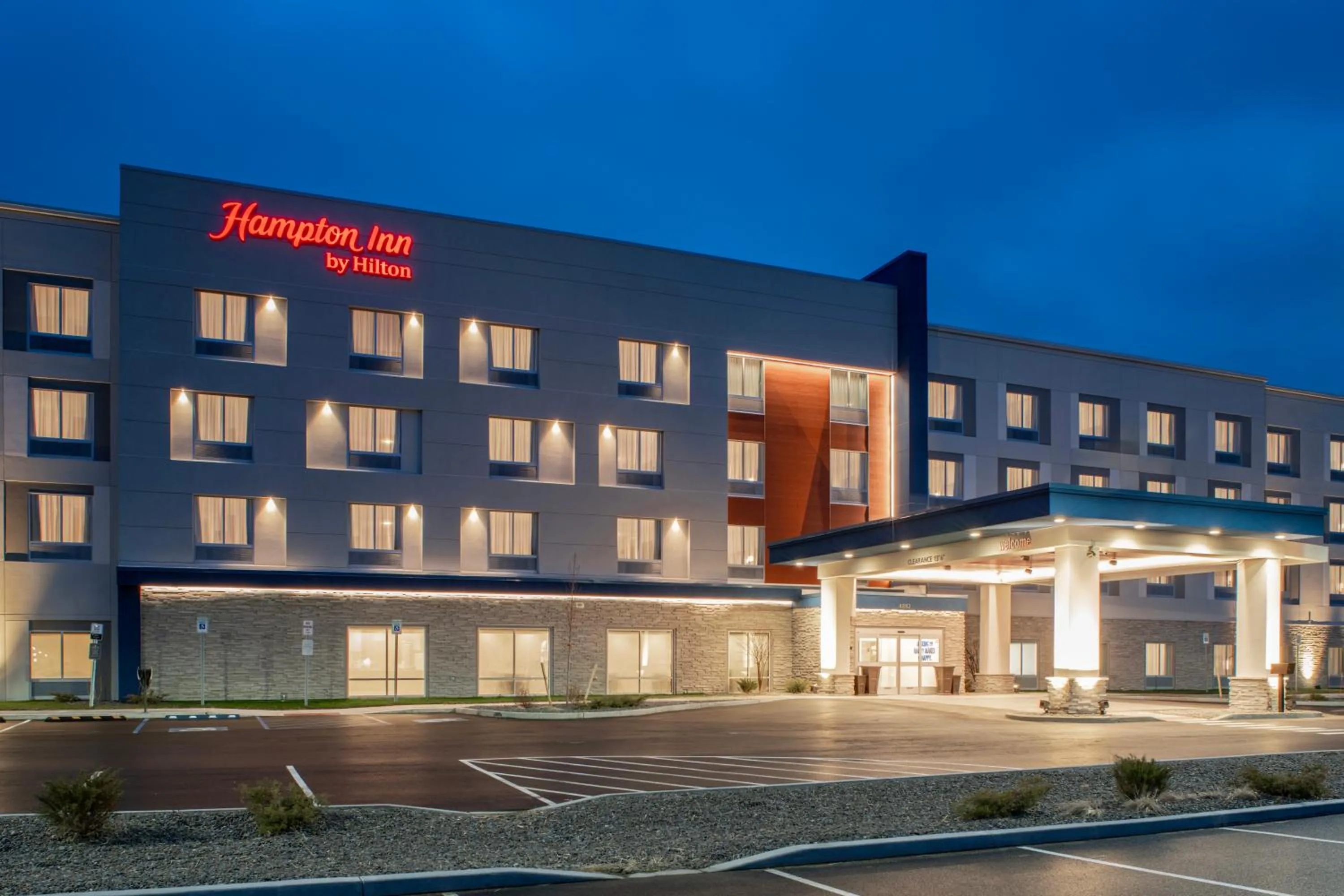 Property building in Hampton Inn Cooperstown