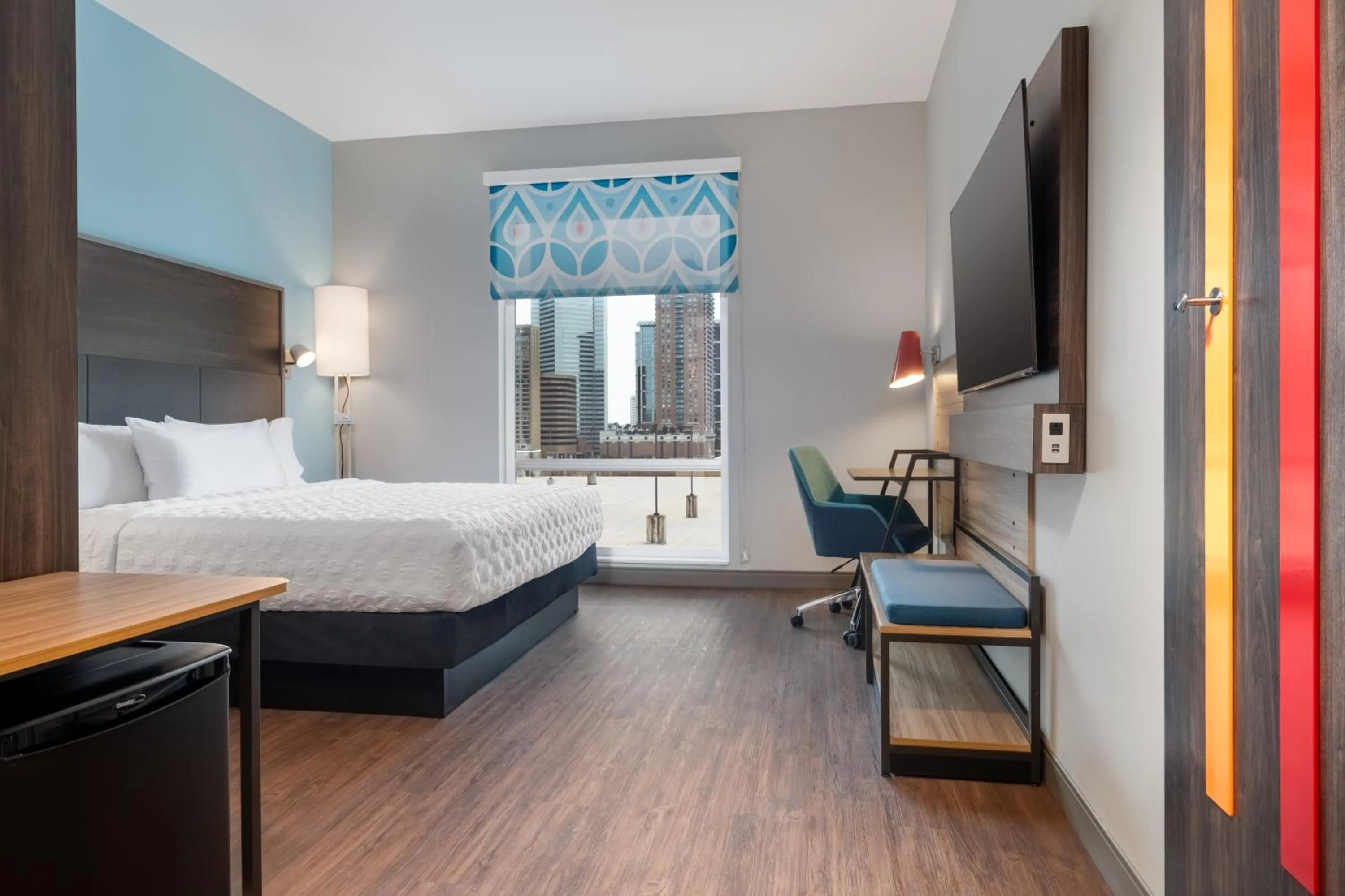 Bedroom, Bed in Tru By Hilton Houston Downtown Convention Center