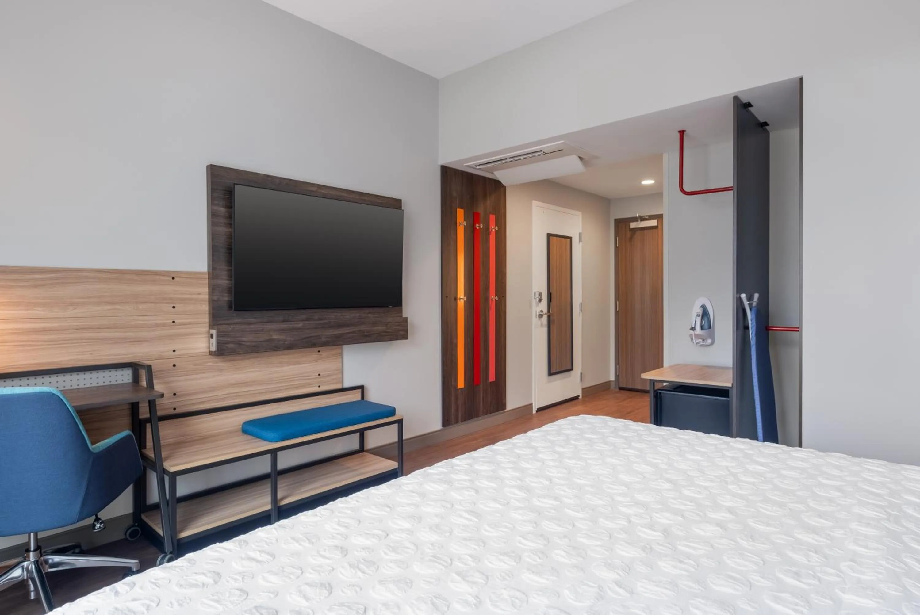 Bedroom, Bed in Tru By Hilton Houston Downtown Convention Center