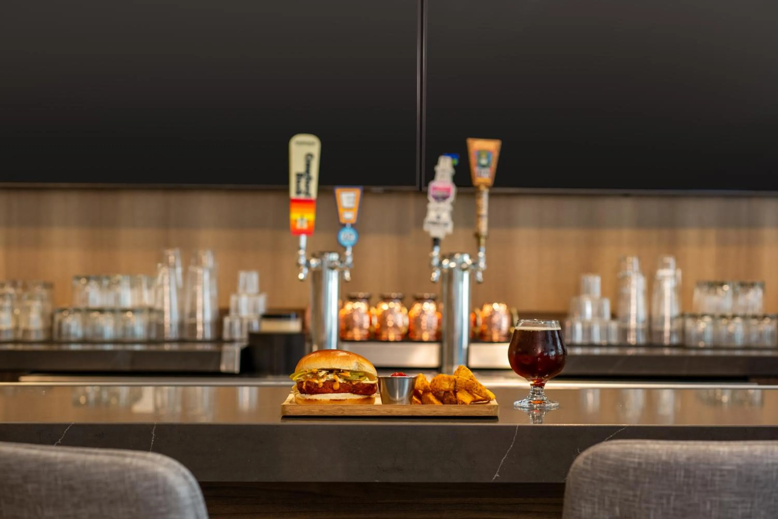 Restaurant/places to eat in Tru By Hilton Houston Downtown Convention Center