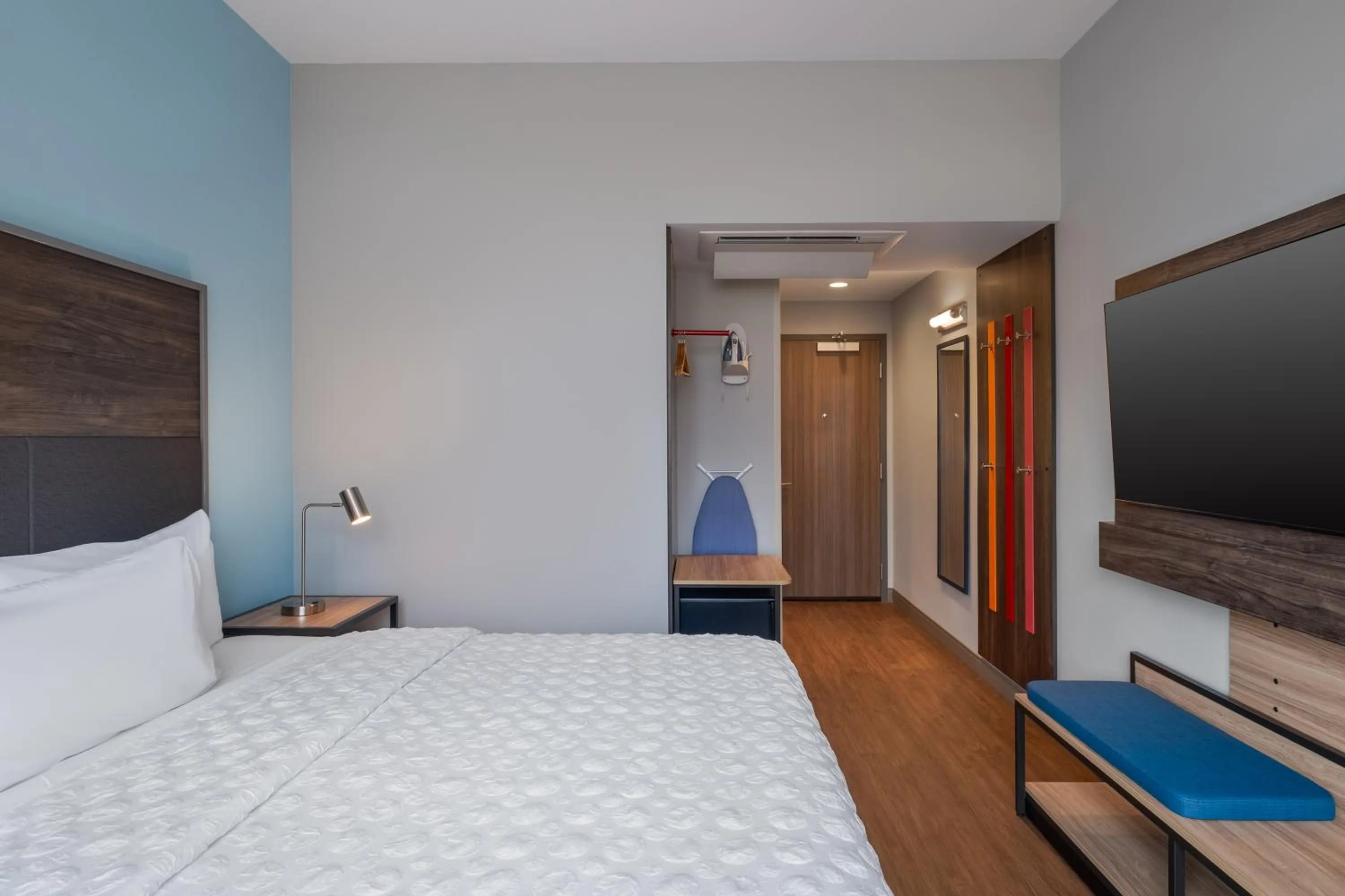 Bedroom, Bed in Tru By Hilton Houston Downtown Convention Center