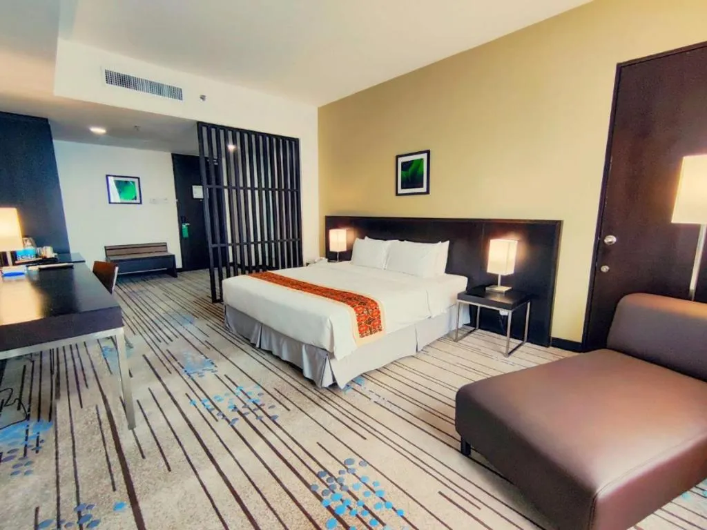 Bed in RH Hotel Sibu