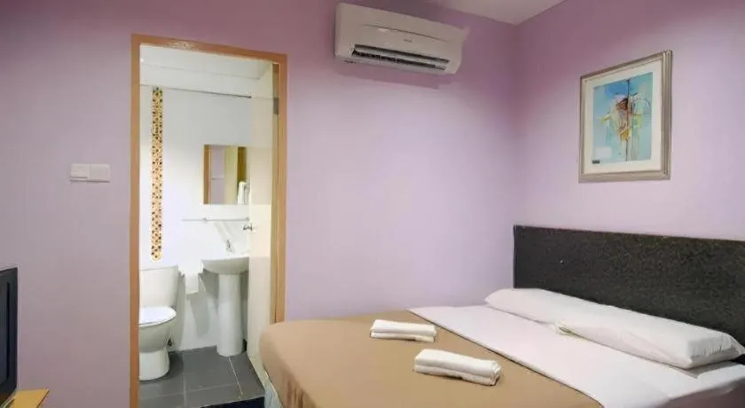 Bed in Aristo Hotel @ Putatan