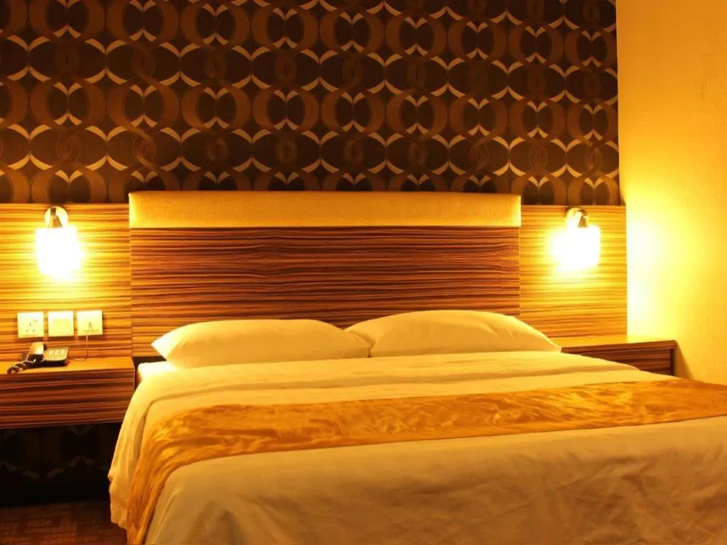 Bed in Clover Hotel