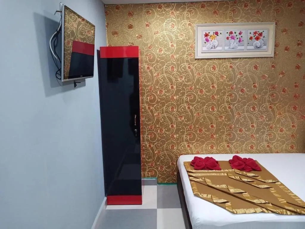 Bed in Batu Caves Hotel