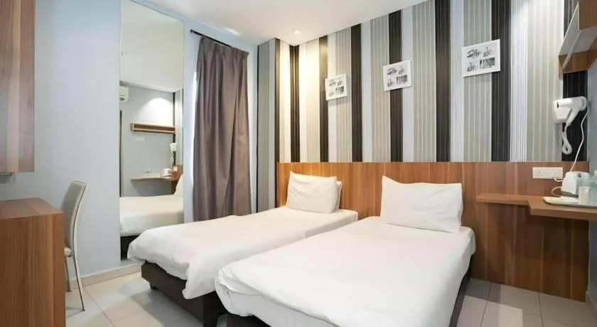 Bed in Cappuccino Hotel @ Mount Austin