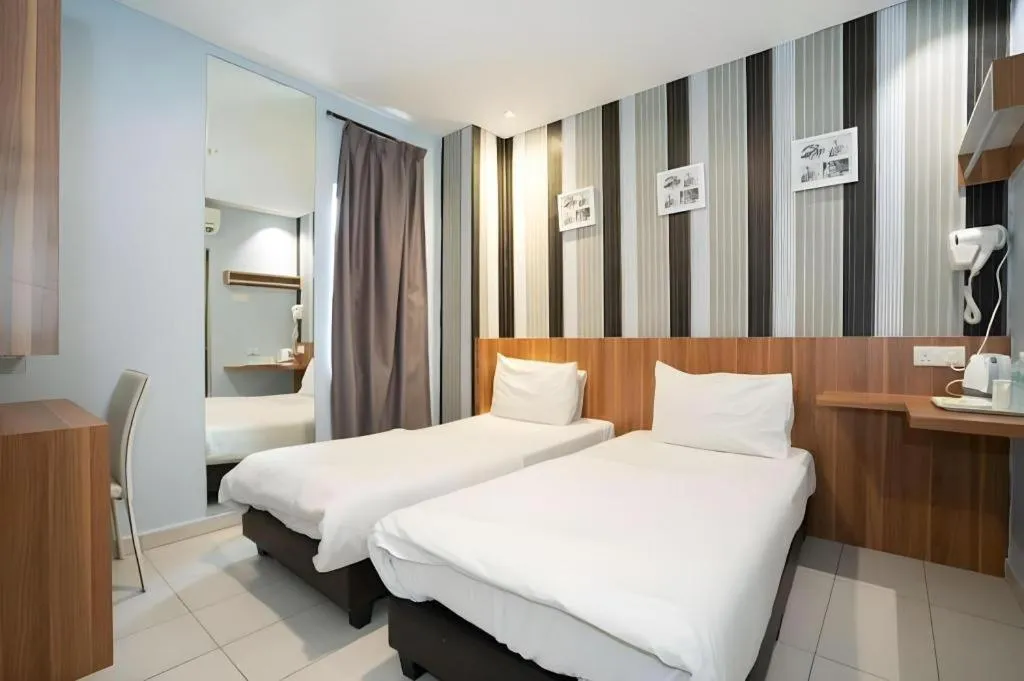 Bed in Cappuccino Hotel @ Mount Austin