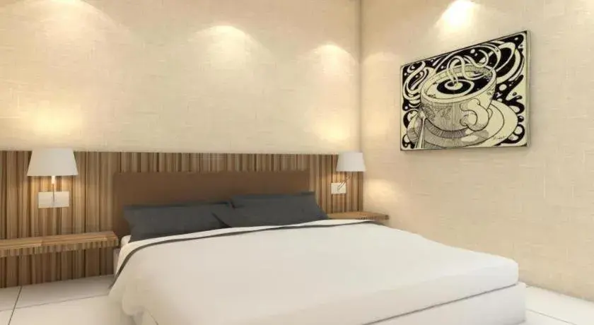 Bed in Cappuccino Hotel @ Mount Austin Bed in Cappuccino Hotel @ Mount Austin