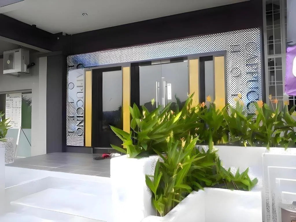 Cappuccino Hotel @ Mount Austin