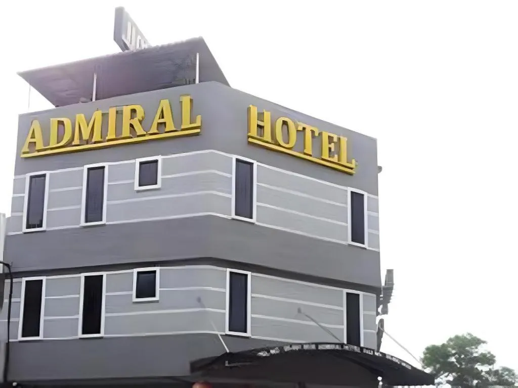 Admiral Hotel