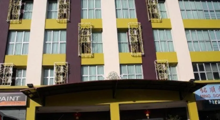 Grand Medallion Hotel