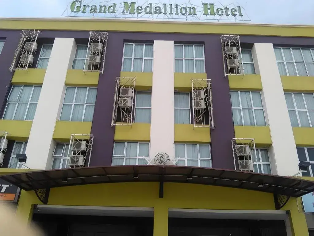 Grand Medallion Hotel Grand Medallion Hotel