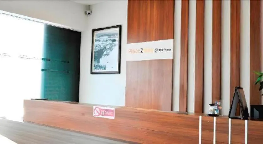 Place2Stay @ RH Plaza Hotel