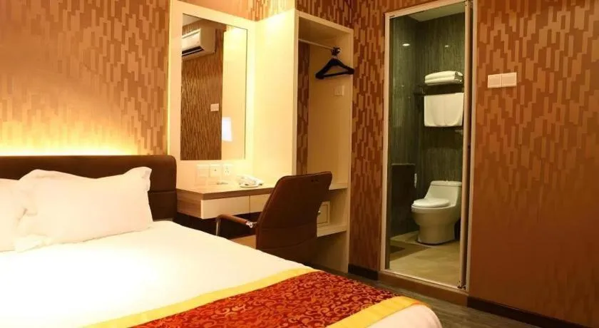 Bed in Golden Valley Hotel