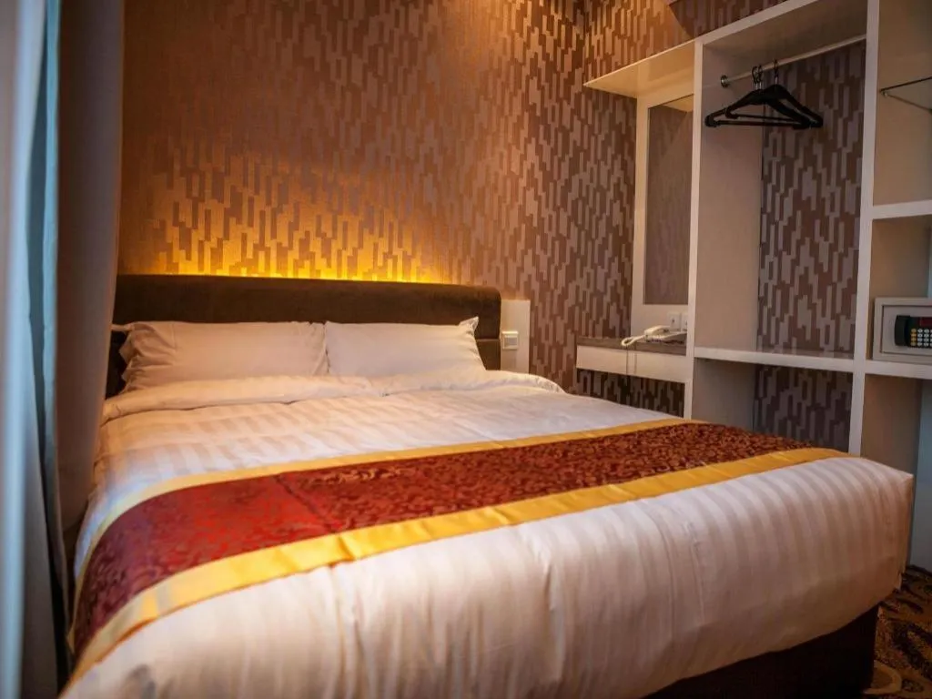 Bed in Golden Valley Hotel