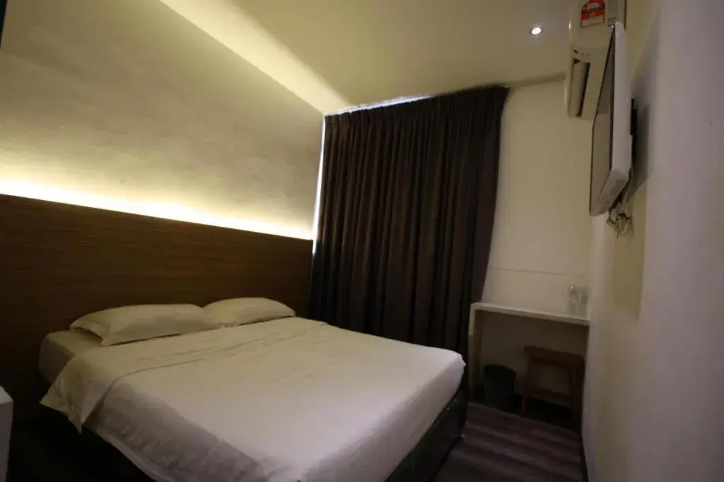 Bed in Place2Stay @ Chinatown Bed in Place2Stay @ Chinatown