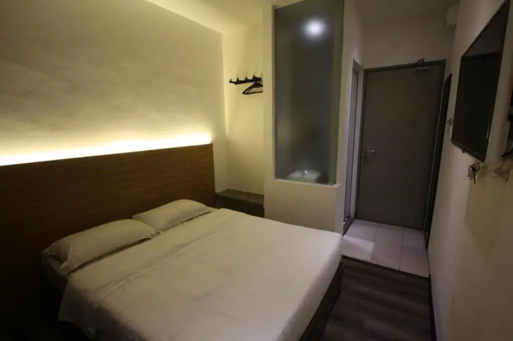 Bed in Place2Stay @ Chinatown Bed in Place2Stay @ Chinatown