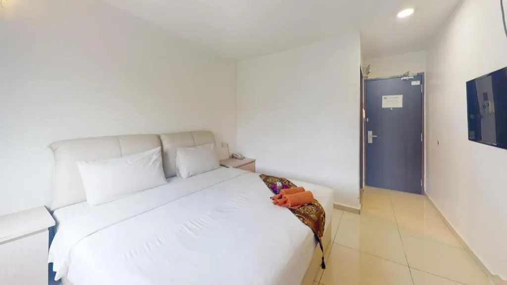 Bed in Peach Hill Hotel & Cafe