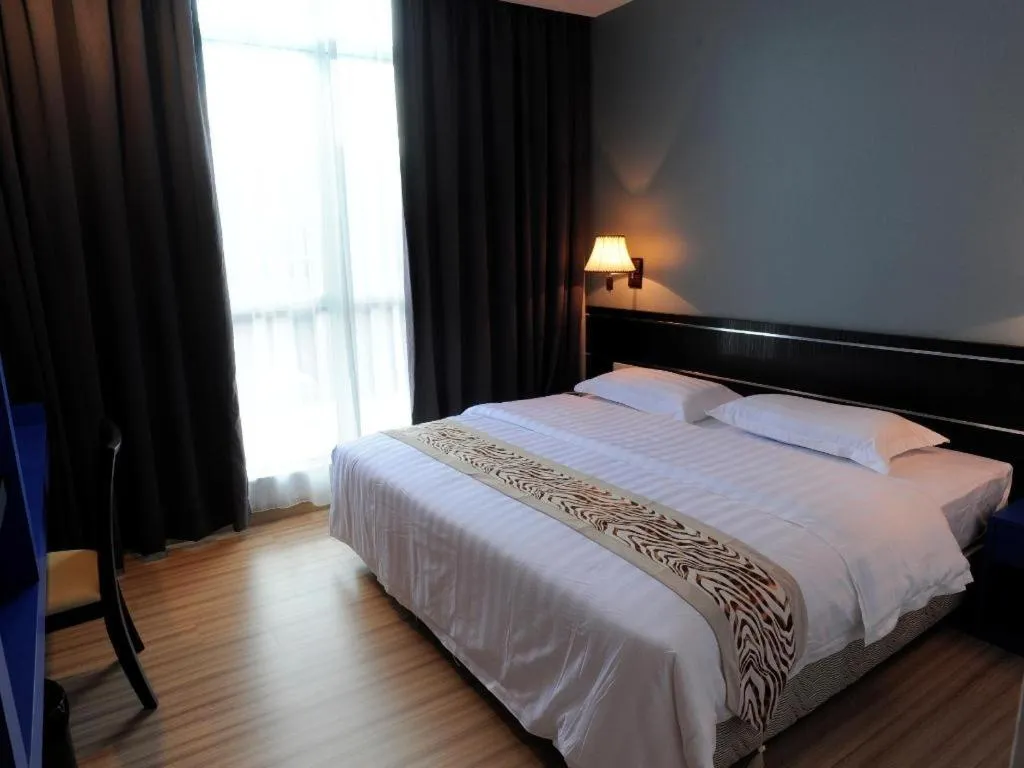 Bed in One Avenue Hotel (IJM)