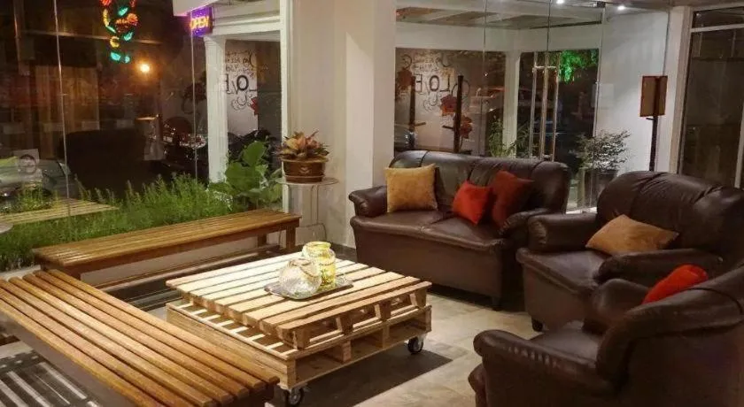 Riverine Garden Hotel