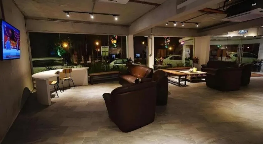 Riverine Garden Hotel