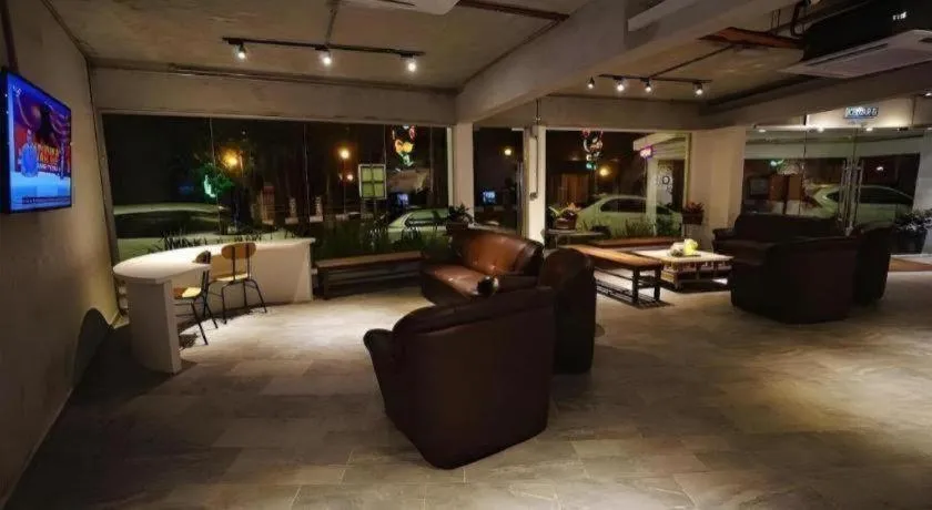 Riverine Garden Hotel