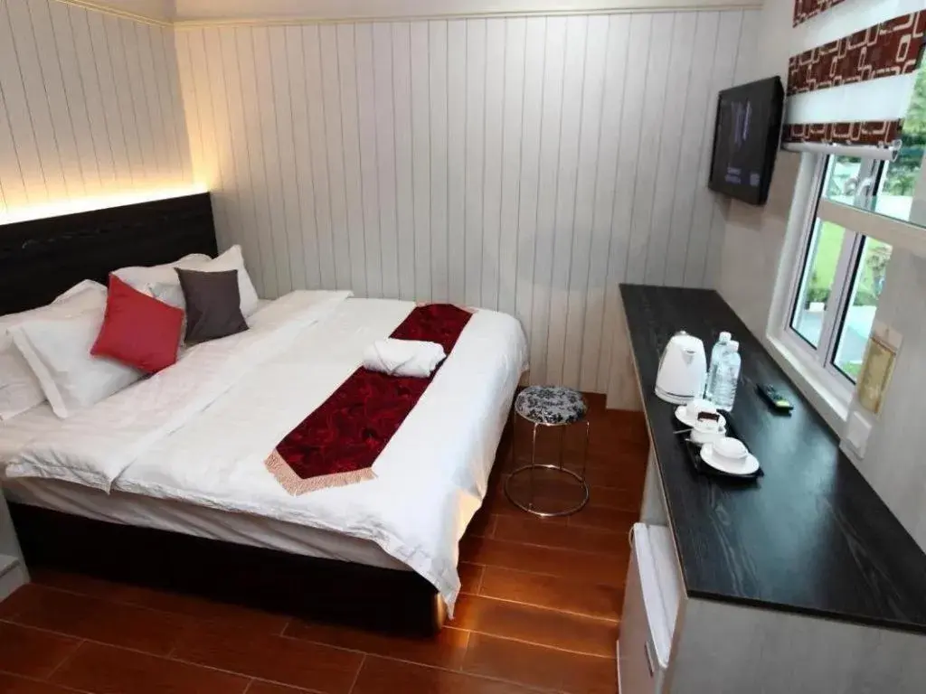 Bed in Grand SH Hotel Bed in Grand SH Hotel