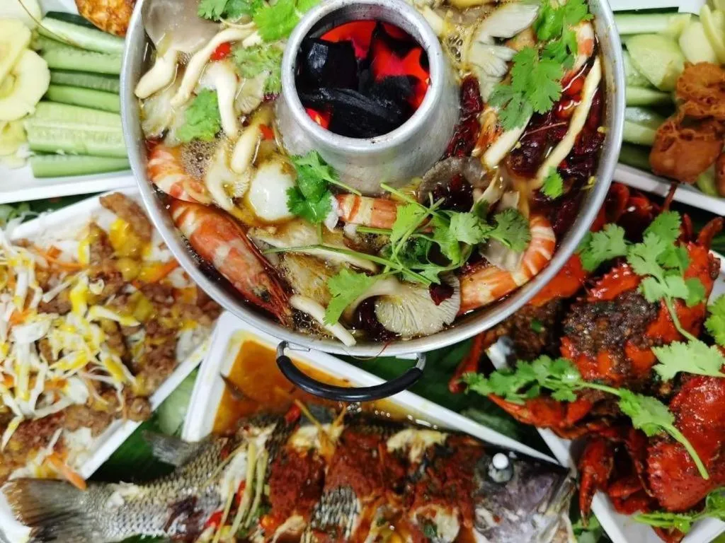 Sea Lion Firefly Concept Hotel