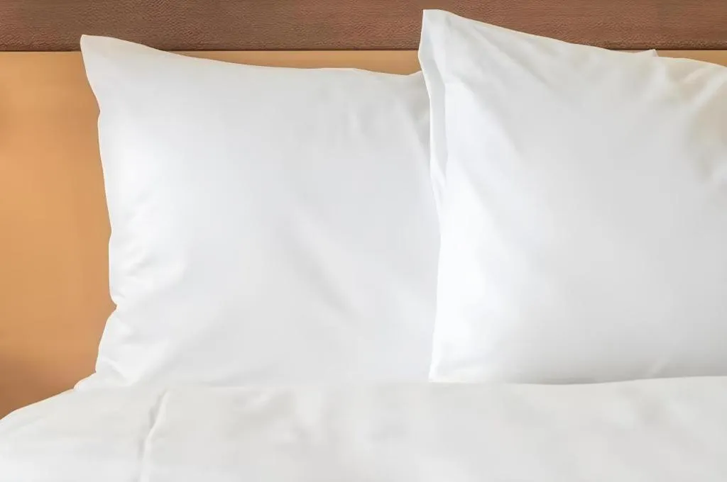 Bed in Place2Stay Business Hotel @ Waterfront